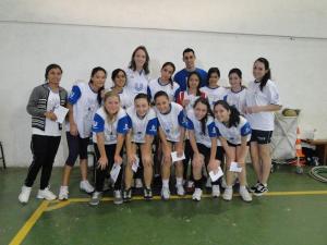 2011 - Visita da ex-aluna e jogadora Roberta Ratzke ao Núcleo Tuiuti em Curitiba (maio)