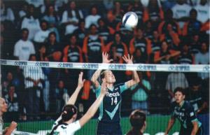 2001 - Fabiana Berto - Equipe Rexona Superliga 2001-02 em Curitiba - Foto Luiz Doro
