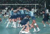 2000 - Equipe Rexona bicampeã da Superliga 1999-2000 (15 de abril) - Foto Luiz Doro