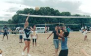 2002 - Atleta Tali no Festival de Minivôlei no Jardim Botânico em Curitiba (abril)