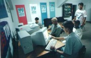1999 - Torneio Internúcleos etapa final em Curitiba - sala de internet para alunos